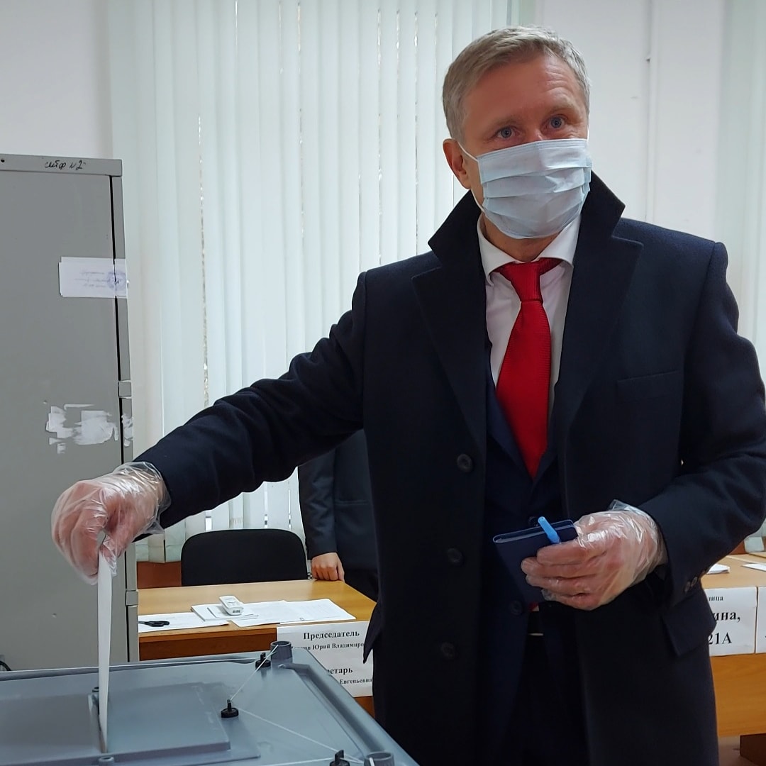 Юрий Бездудный проголосовал на выборах губернатора Архангельской области 